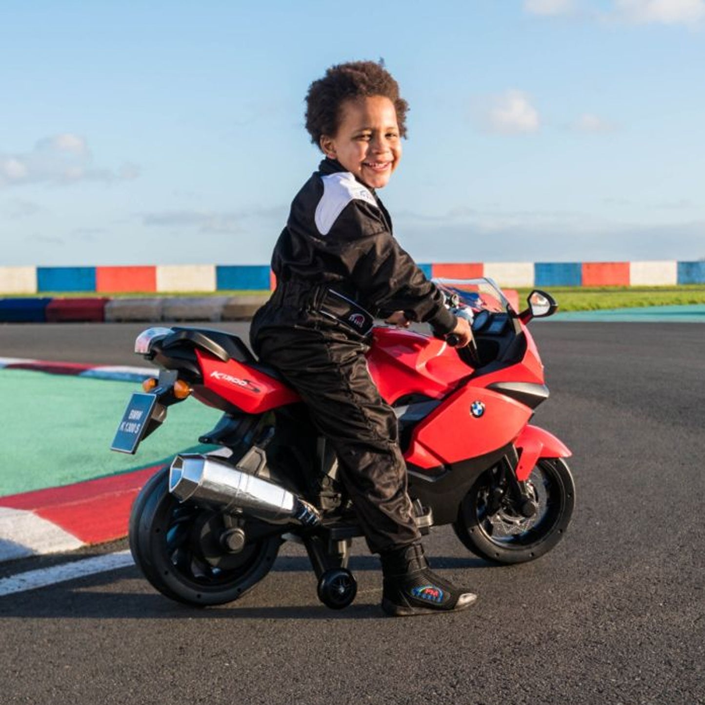 XOOTZ® - BMW BIKE ELECTRIC RIDE ON