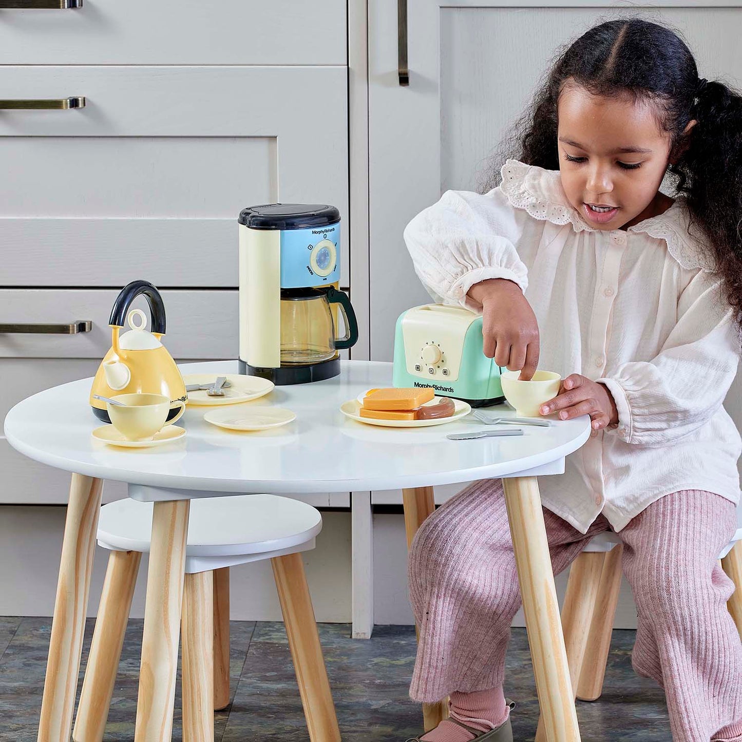 CASDON® Morphy Richards Kitchen Set – just like the real thing!