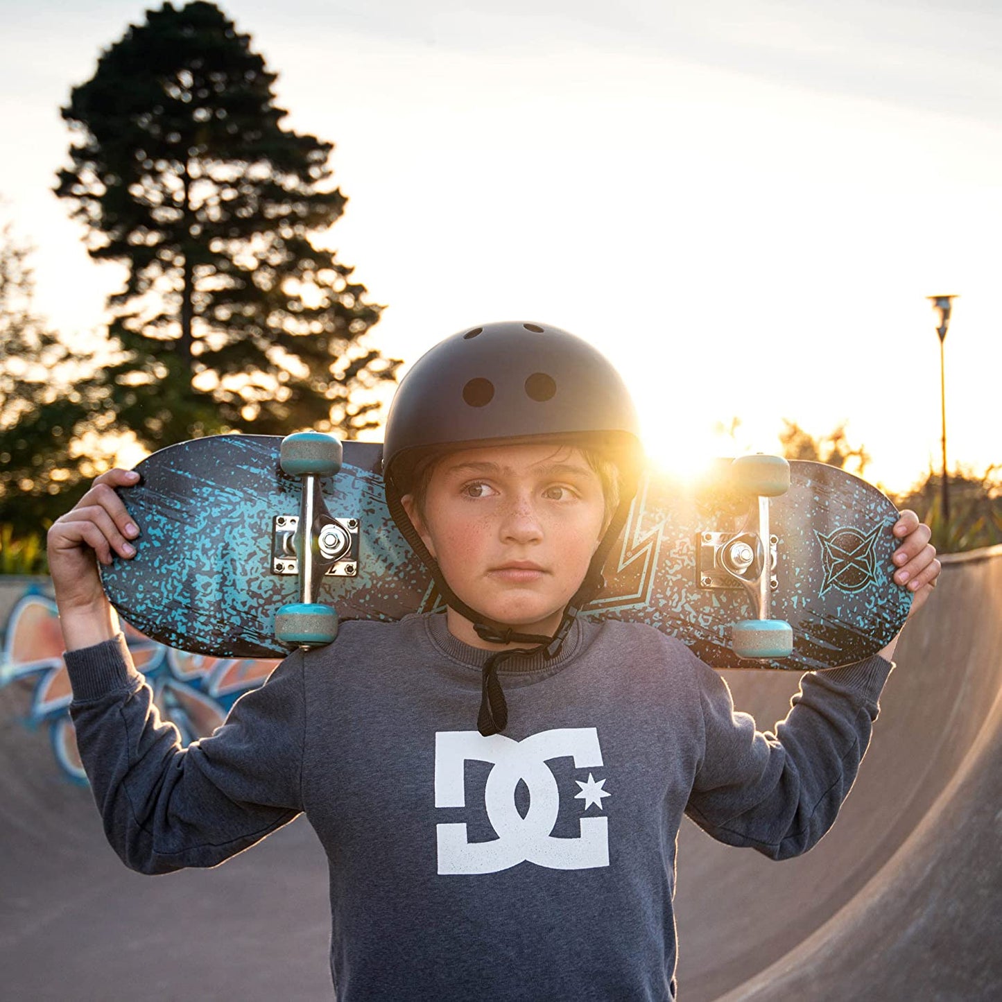 Xootz 31” x 8” Complete Skateboard for Beginners 9 Ply Maple Deck Double Kick Standard Board for Boys and Girls - Streak