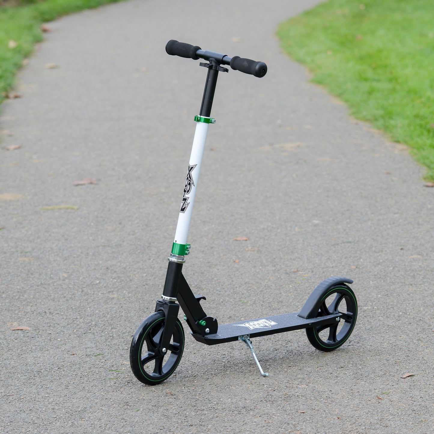 XOOTZ® Big Wheel Scooter - Rich Kids Playground