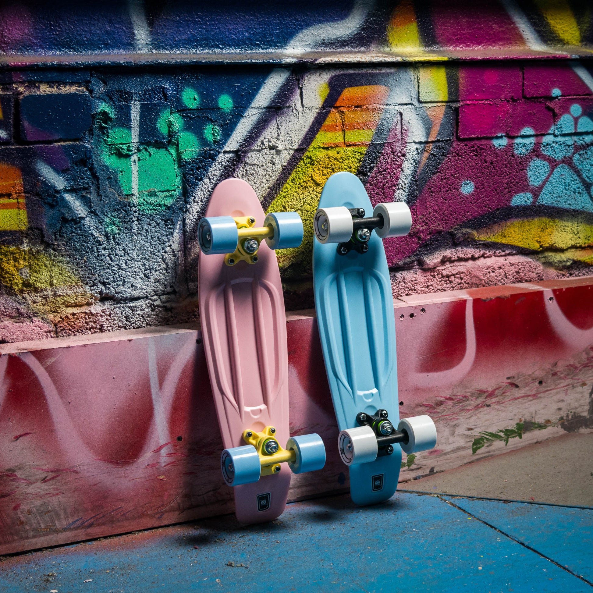 XOOTZ - TY5723 - PP Skateboard - Pastel Blue 22'' - Rich Kids Playground