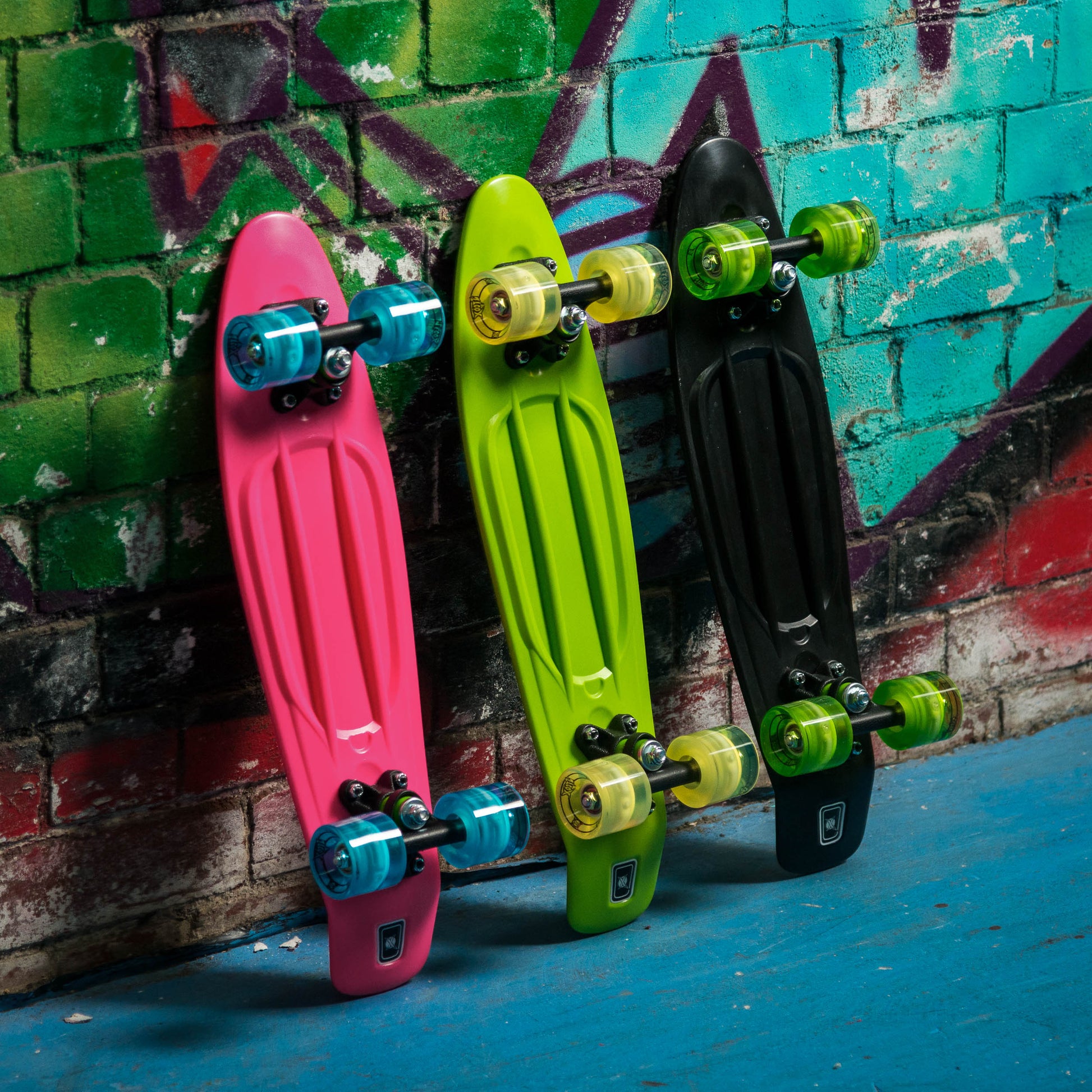 XOOTZ® - Skateboard - LED 22'' - Rich Kids Playground