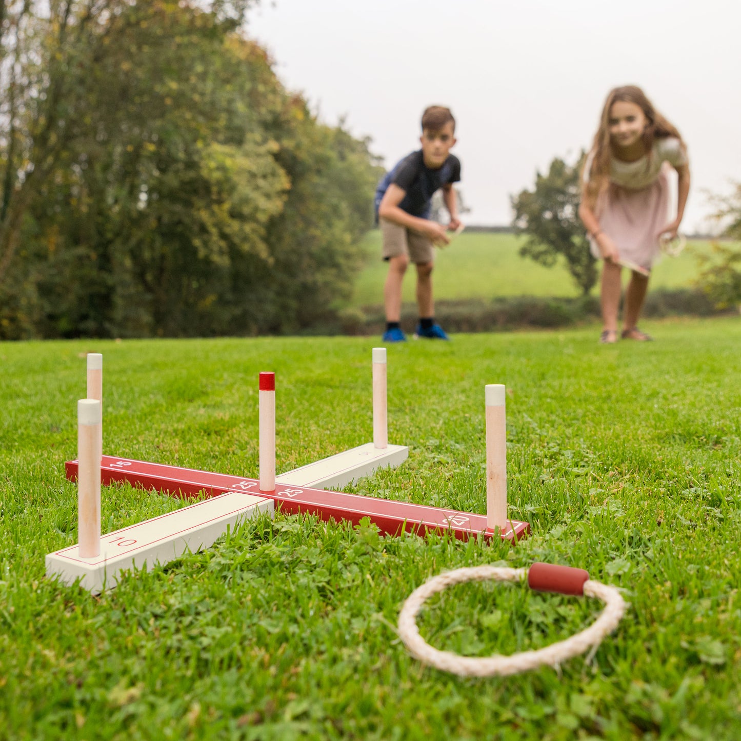 Toyrific - TY5964 - GARDEN GAMES RING TOSS - Rich Kids Playground