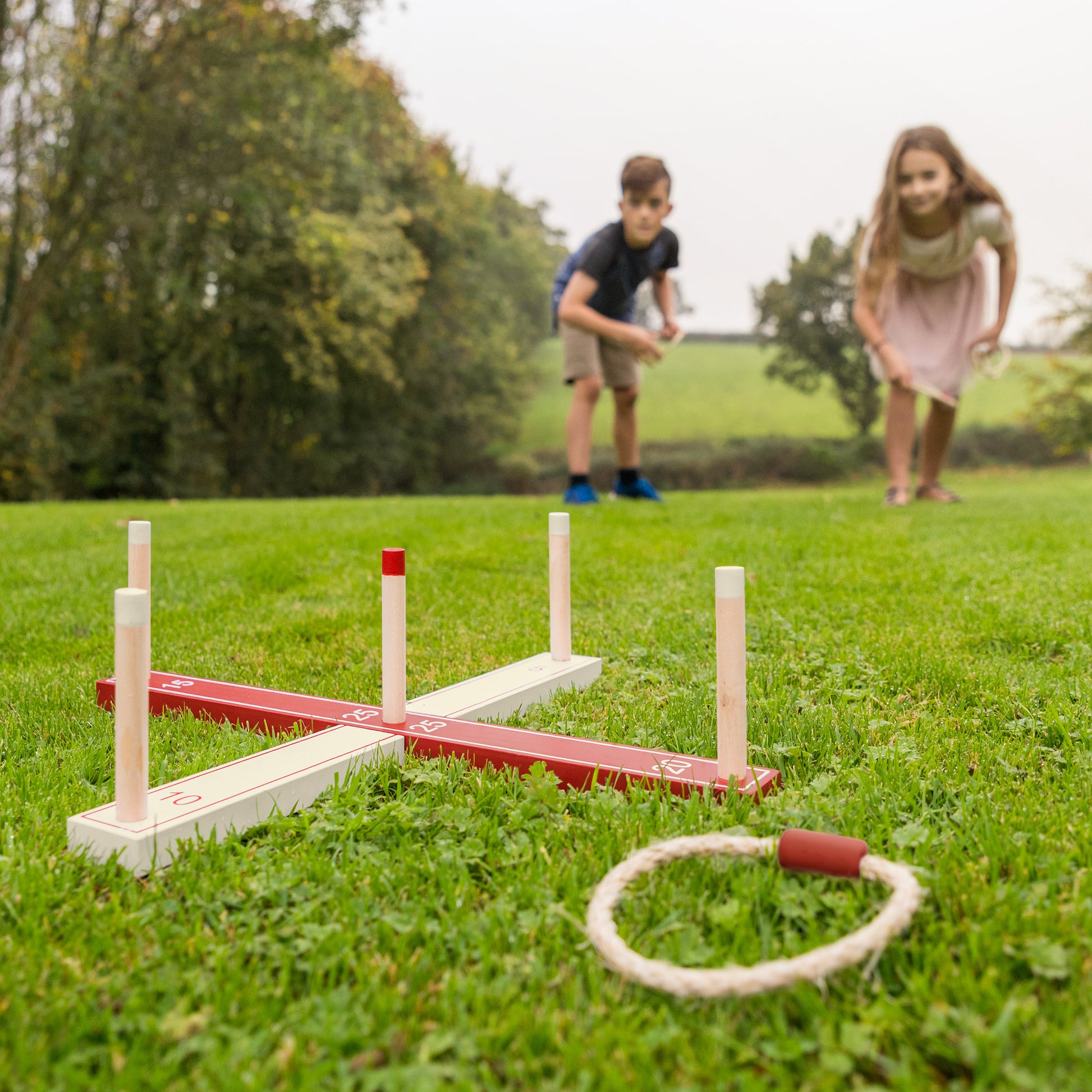 Toyrific - TY5964 - GARDEN GAMES RING TOSS - Rich Kids Playground