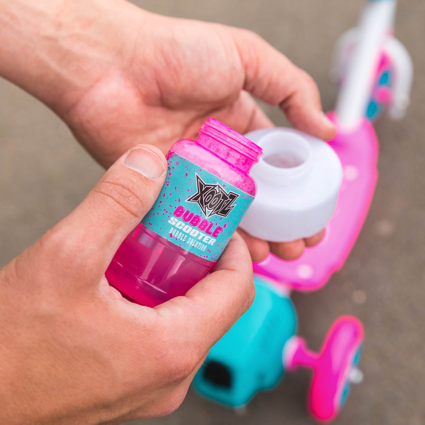 XOOTZ - BUBBLE SCOOTER - PINK - Rich Kids Playground