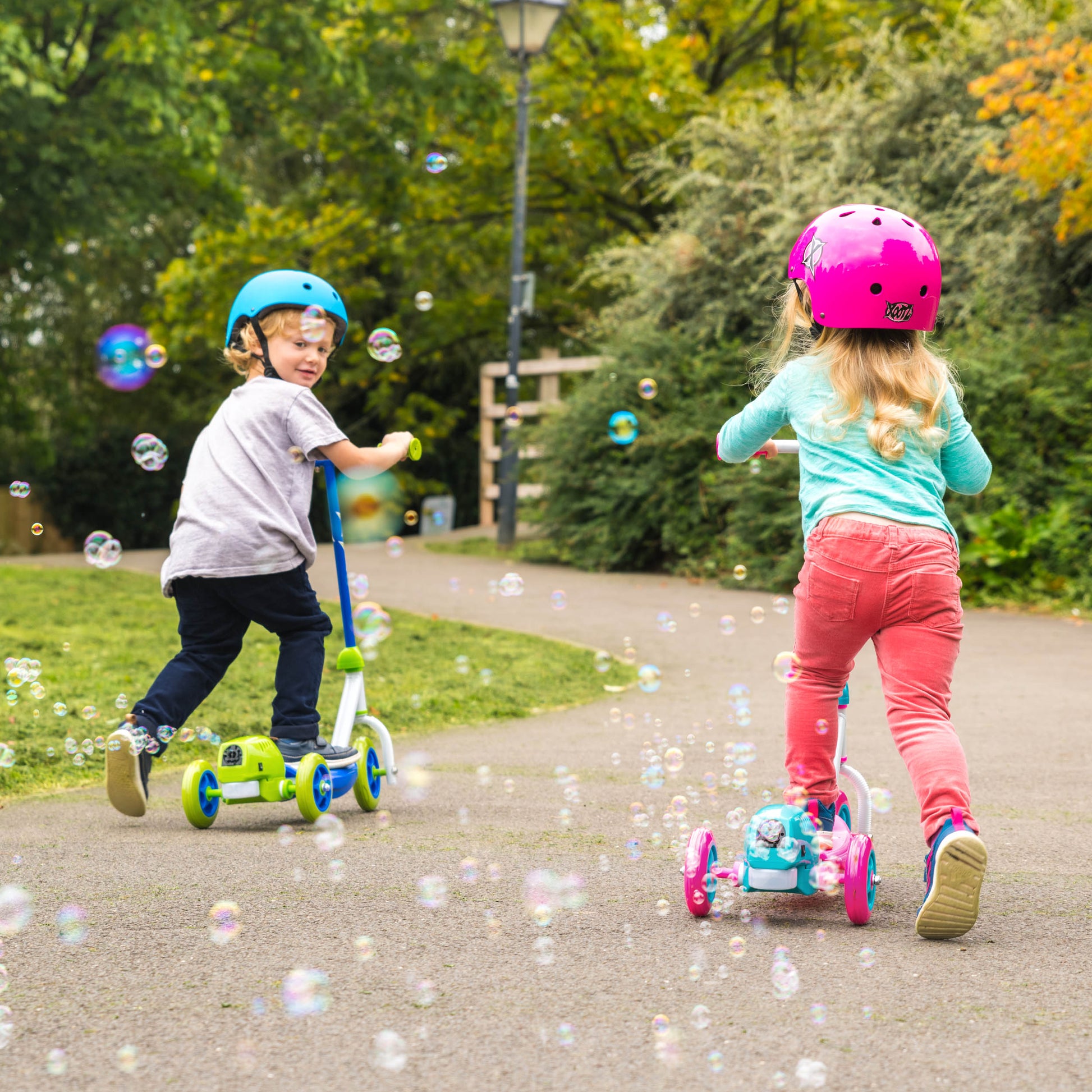 XOOTZ - BUBBLE SCOOTER - PINK - Rich Kids Playground